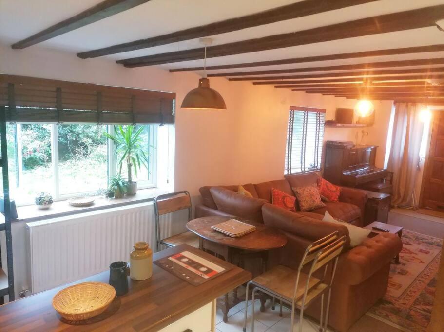Villa The Old Barn, Cosy Townhouse In Leominster Extérieur photo